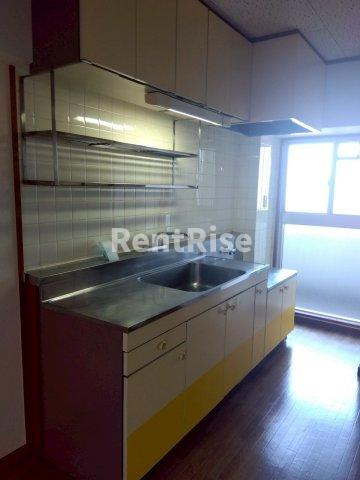 リアライズ国府宮のキッチン