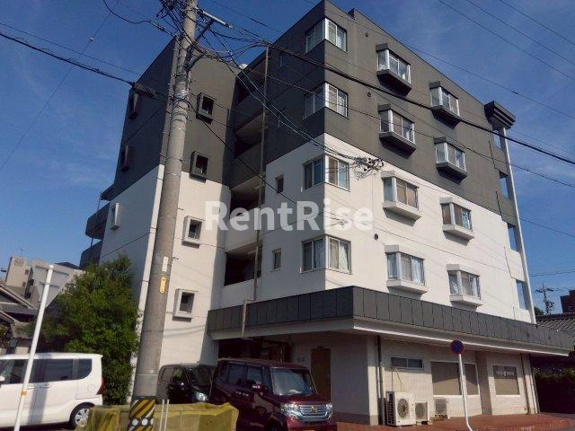 リアライズ国府宮の外観