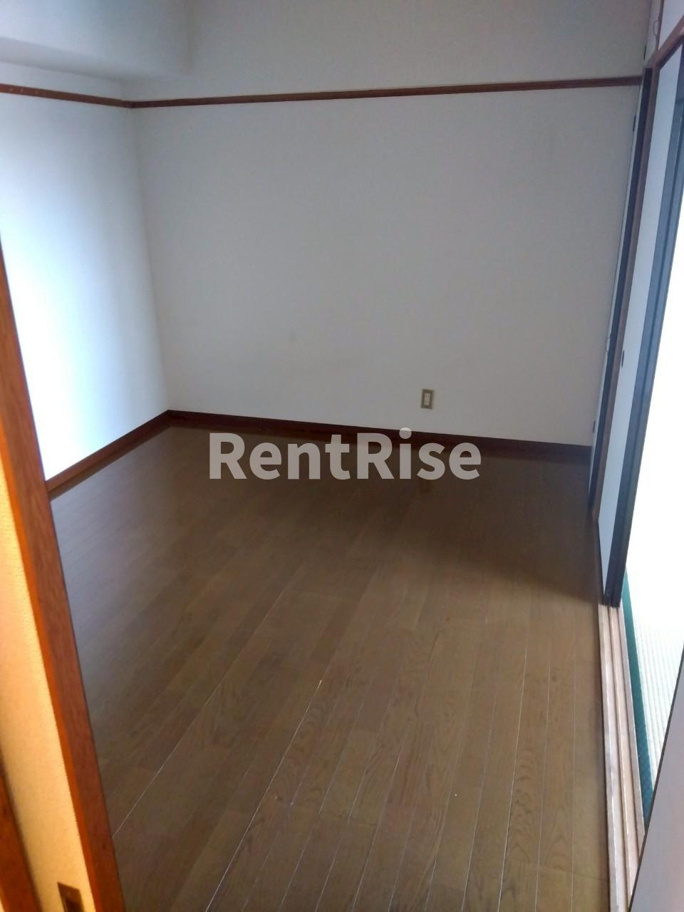 リアライズ国府宮の収納