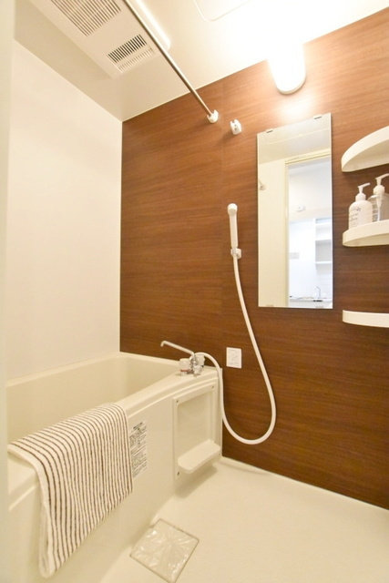 ショコラ井土ヶ谷の浴室