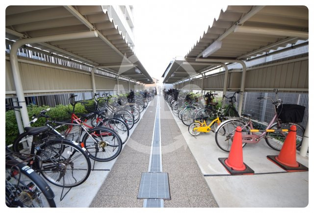 クリスタルコートの設備|クリスタルコート　駐輪場
