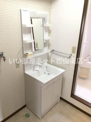 【洗面所】 | バリュージュ新居 Ａ棟