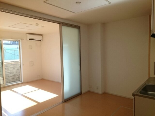 アンソレイユの居間・リビング