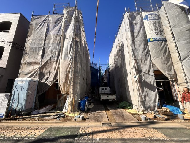 南側がA号棟C号棟の駐車スペースになっています。南側に駐車スペースがあるので、建物で日当たりが遮断されることもありません。