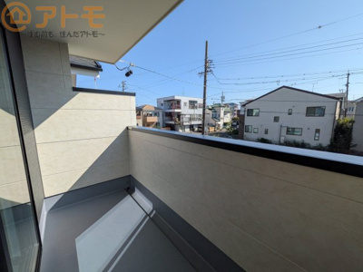 【バルコニー】 | 駿河区敷地1期　新築戸建　1号棟 | 陽当りの良いバルコニーはお洗濯物はもちろんお布団もふかふかになります♪