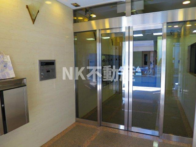 【エントランス】 | ルネ寿ウエスト（河内永和賃貸） | ゆとりのあるエントランスです