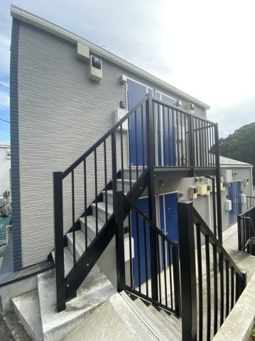 ＧａｒｄｅｎＣｏｕｒｔ上大岡Ａ号棟の外観