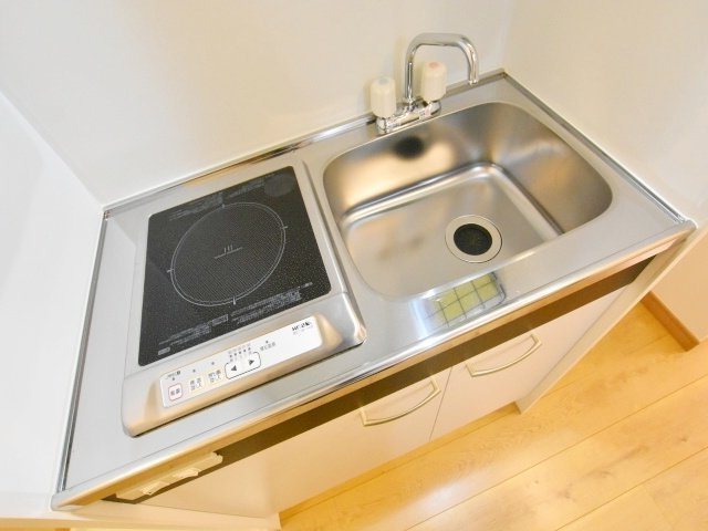 ＧａｒｄｅｎＣｏｕｒｔ上大岡Ａ号棟のキッチン