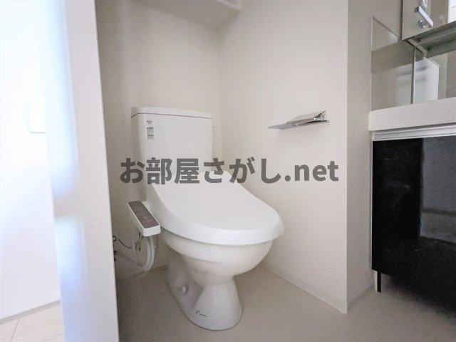 アジールコート東大井のトイレ|コンパクトで使いやすいトイレです