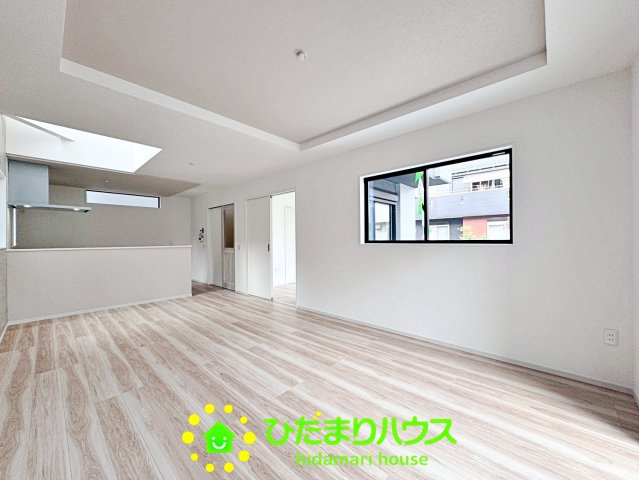 久喜市久喜東27期　新築一戸建て　02　リガーレの居間・リビング|一家団欒はここから♪
