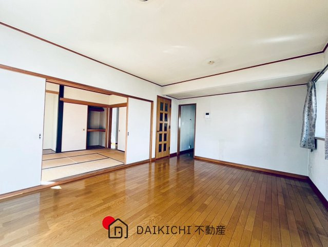 【居間・リビング】 | 久喜市久喜北2丁目　中古戸建