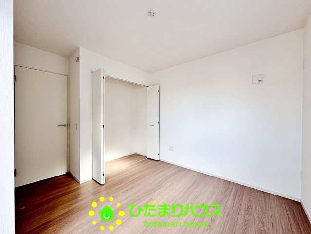 久喜市久喜東27期　新築一戸建て　01　リガーレの収納|大きな物も収納できます！