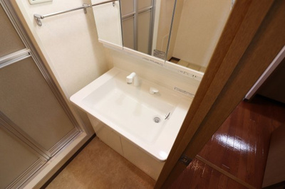 【独立洗面台】 | リヴェール楠根