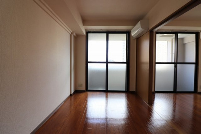 【洋室】 | リヴェール楠根