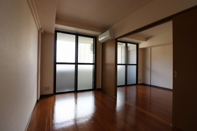 【洋室】 | リヴェール楠根