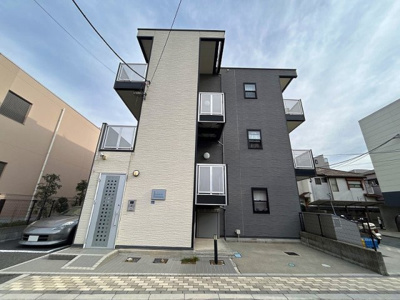 【外観】 | レオパレスシュペリュール | 外はこのようになっています