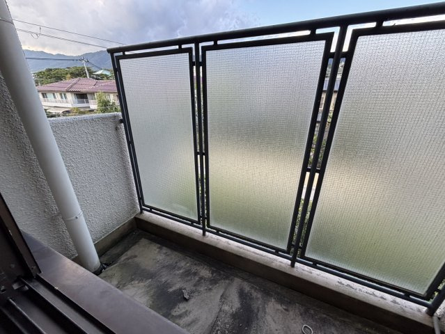 ファミーユ住吉牛神前北棟のバルコニー