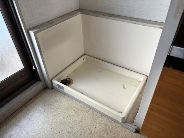 ファミーユ住吉牛神前北棟のランドリースペース