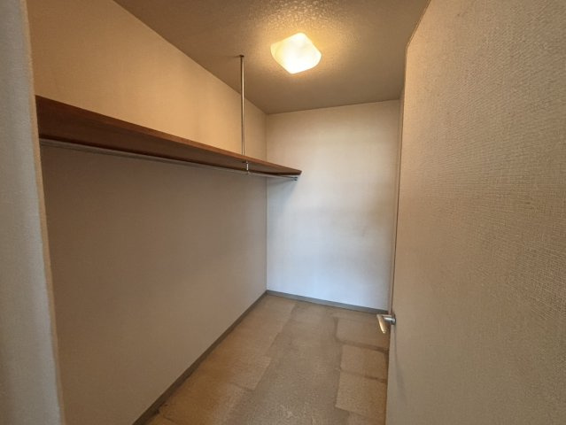 ファミーユ住吉牛神前北棟の収納