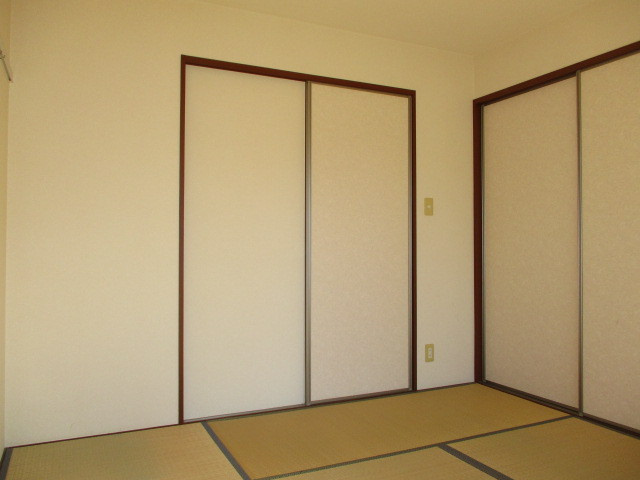 エヴァーグリーン西大和Ａの居間・リビング