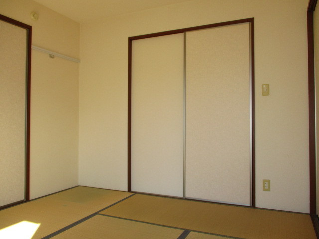 エヴァーグリーン西大和Ａの居間・リビング