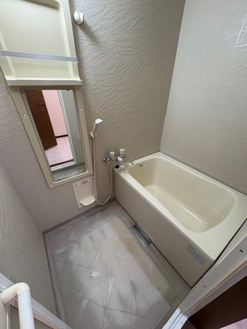 クラトンｅｙの浴室