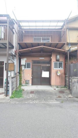 ◆南向きバルコニーのため陽当たり良好◆全居室収納付き◆伏見区醍醐外山街道の外観|外観