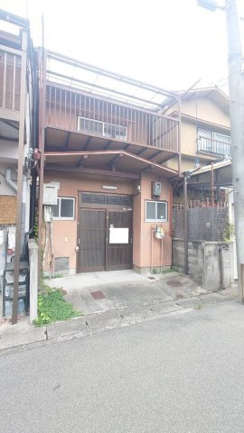◆南向きバルコニーのため陽当たり良好◆全居室収納付き◆伏見区醍醐外山街道の外観|外観