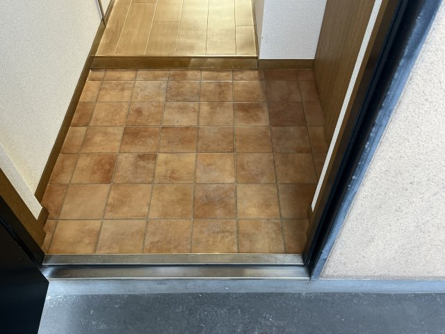 サンドミールの玄関