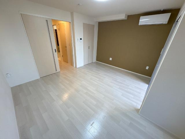 クローバーエイトの洋室