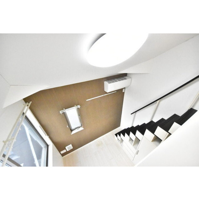 【内装】 | フリングホルニ | 内装は落ち着いています