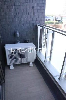 特典：仲介手数料が半額です!!のバルコニー