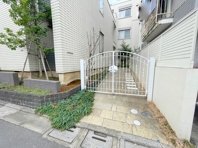 パークホワイト　駒場のロビー|★アプローチ★