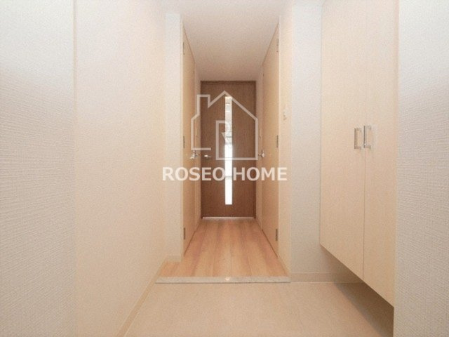 エスリード弁天町グロリアの玄関