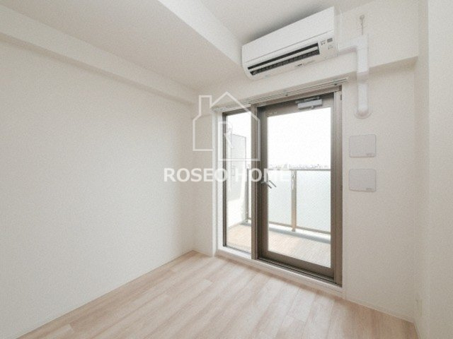 エスリード弁天町グロリアの洋室