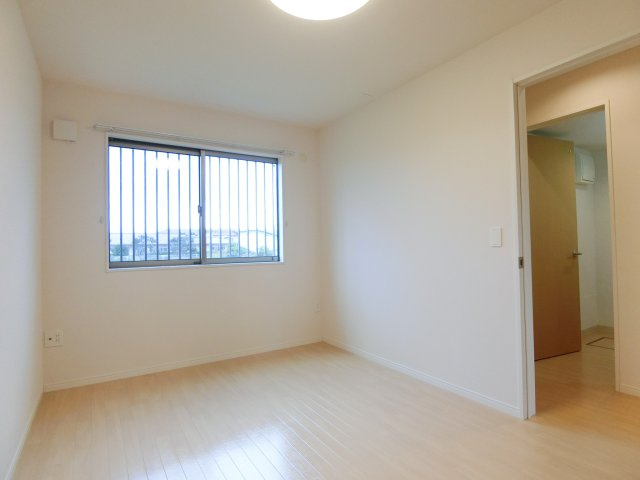 フィオーレ　新開の洋室