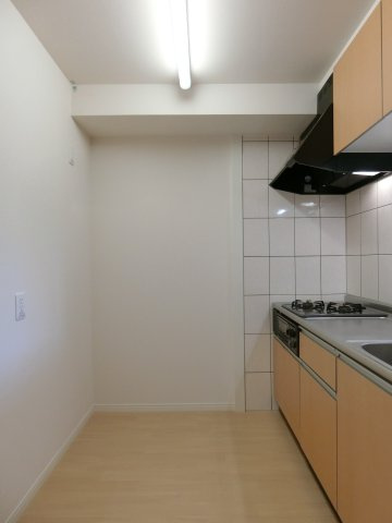 フィオーレ　新開の洋室