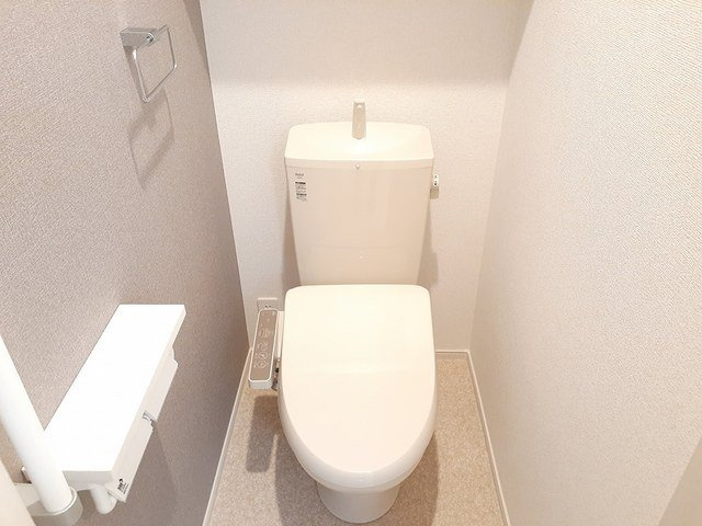 サニー・フィールドのトイレ