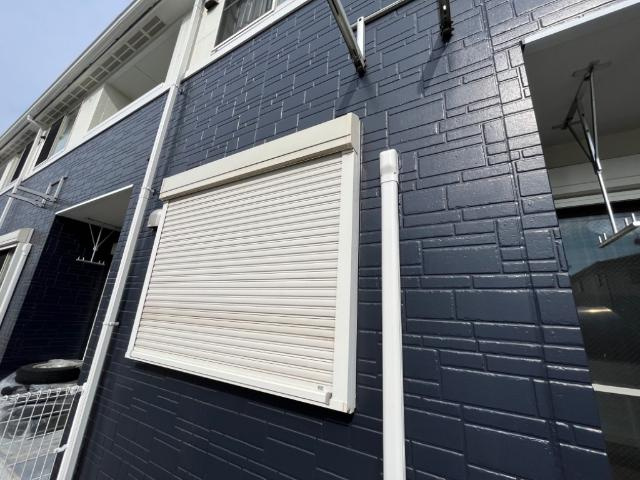 パルムロジェの内装|窓シャッター