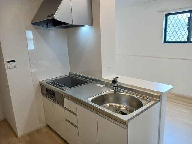 ヒカルサ加須ウエストⅠのキッチン