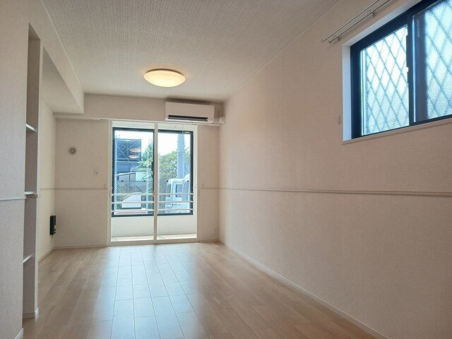 ヒカルサ加須イーストⅠの居間・リビング