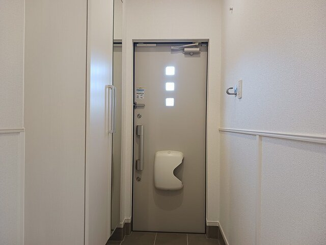 ヒカルサ加須イーストⅠの玄関