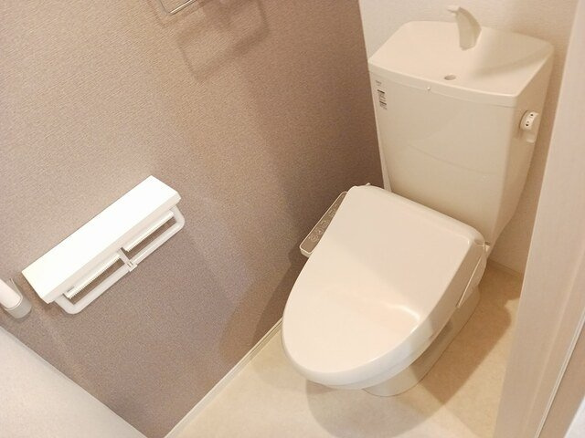 ヒカルサ加須イーストⅠのトイレ