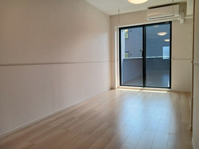 ヒカルサ加須イーストⅡの居間・リビング