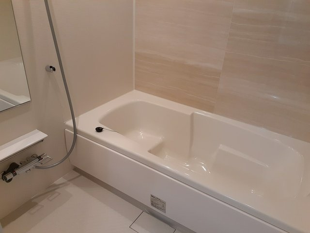 コッツ　ウォルズ　ガーデンの浴室