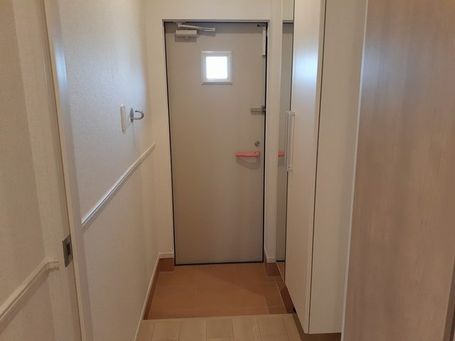 コッツ　ウォルズ　ガーデンの玄関