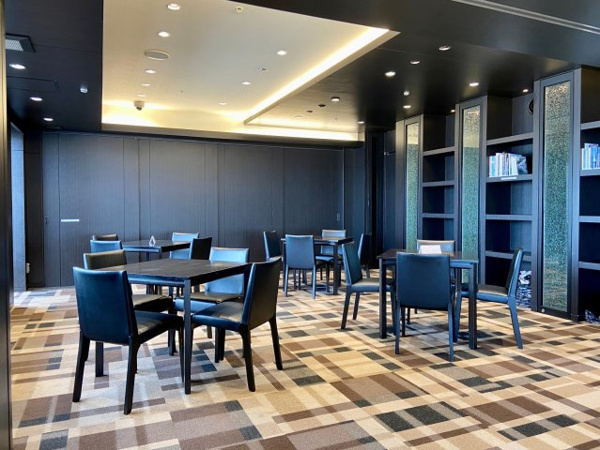 【ロビー】 | 【ビューラウンジ】豪華な内装、家具、グレード感溢れる照明で、上品な大人のための雰囲気を創出！