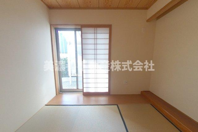 ６６０６３　岐阜市柳津町南塚中古戸建ての和室