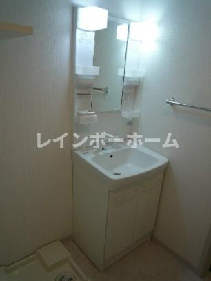 アンクルール南柏の洗面所|スペースが確保できる洗面所です