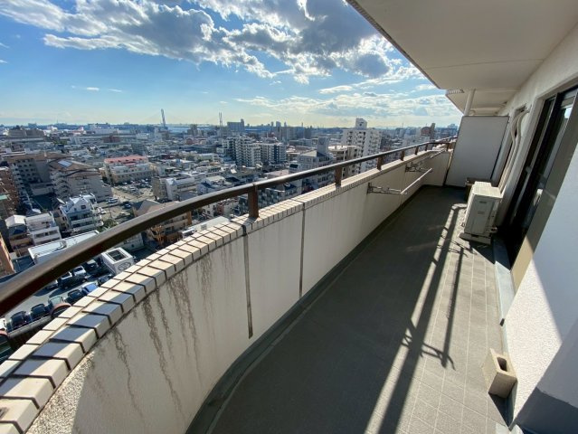 カサセルバ甲南山手のバルコニー